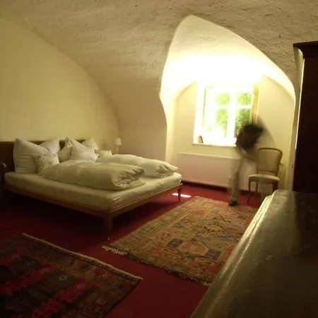 Holiday home Gut Ottmanach 